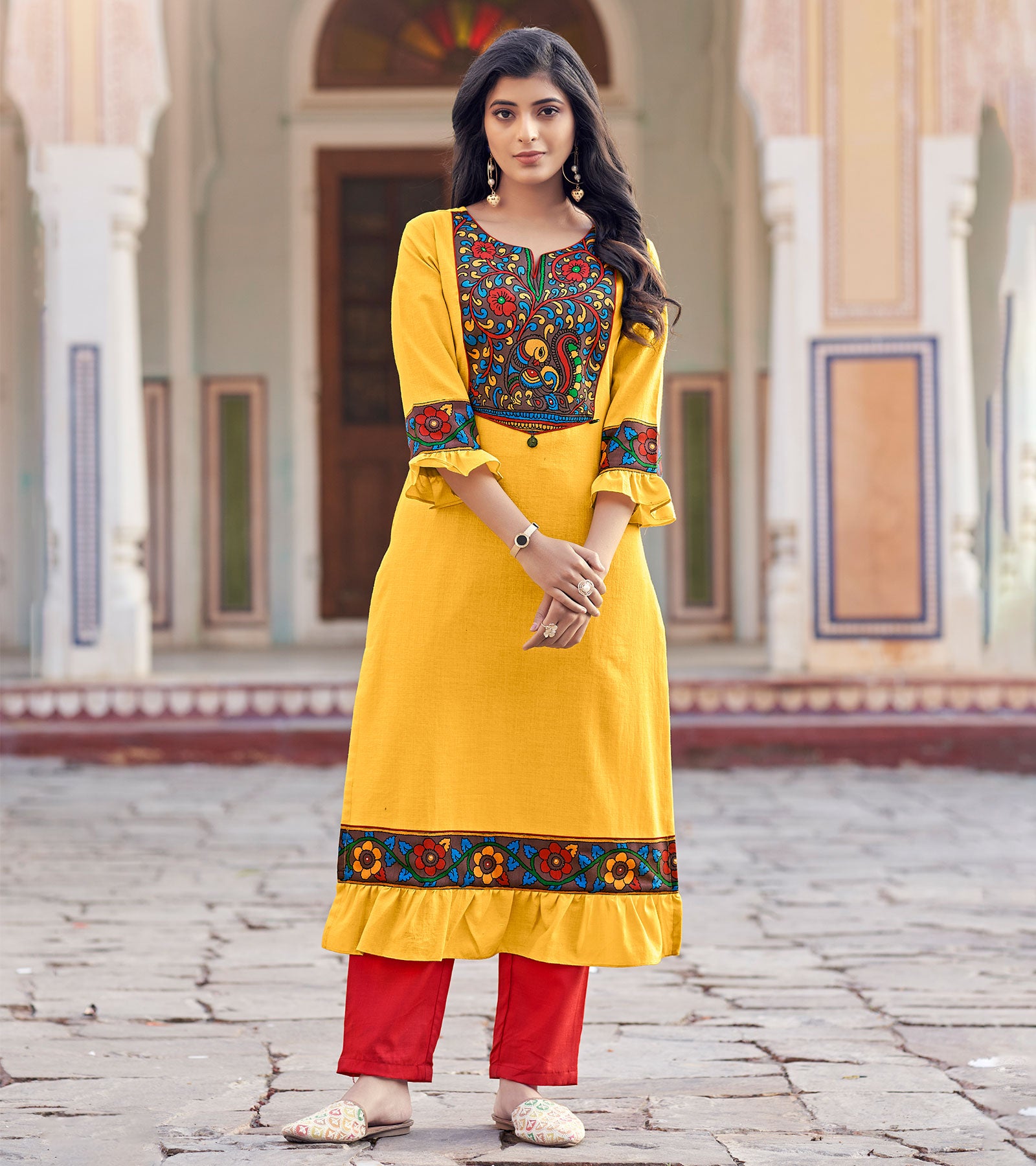 Shop Yellow Cotton Floral Patch and Mirror Work Designer Kurti for Casual  Online : 278960 -